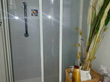 Chambre chez l'habitant à louer à Wien - photo 7 : salle de bain-7