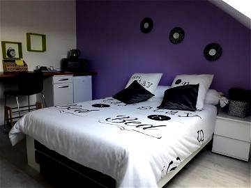 Roomlala | Chambre Violette 14M2