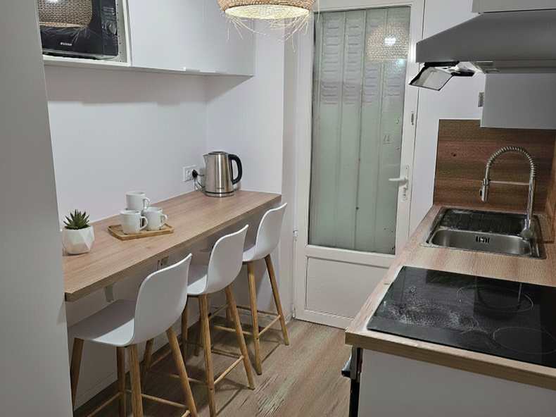 Hemvistelse Poissy 659120-3