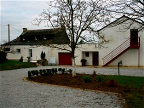 Rooms for rent in the Countryside, 15 minutes from Vannes, 15 minutes from the sea;