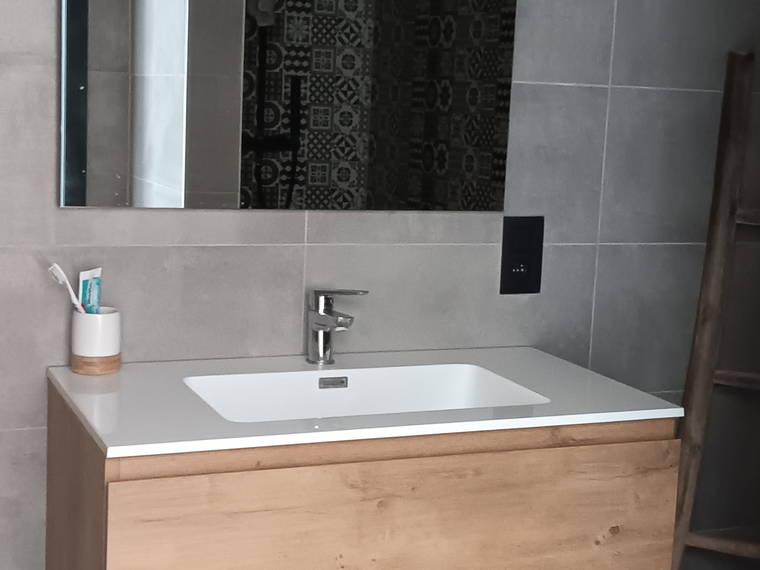 Kolokation Mons 636599