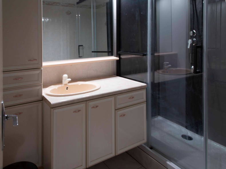 Colocación Cergy 401399-2