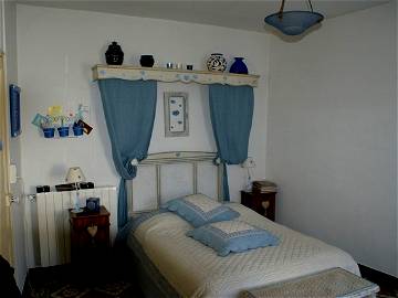 Private Room Saint-Laurent-Des-Arbres 9951-1