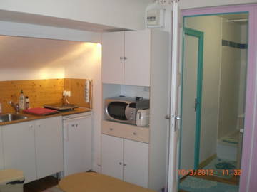 Room For Rent Passy 20097