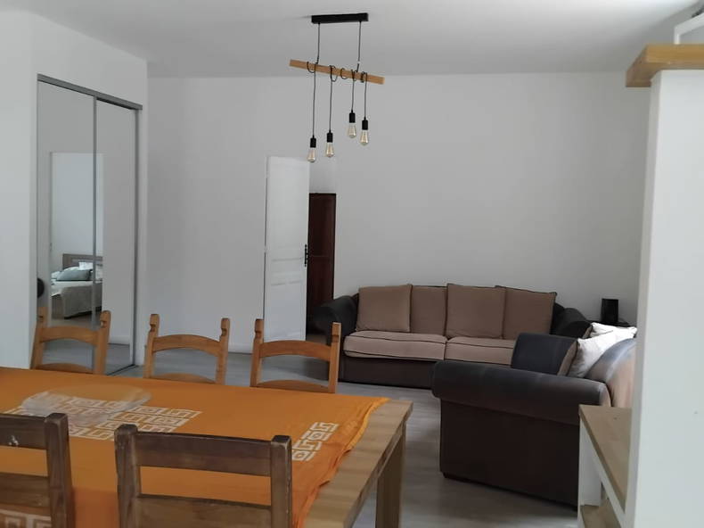 Wohngemeinschaft Nîmes 675986-2
