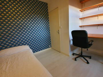 Chambre chez l'habitant à louer à Montigny-Le-Bretonneux - photo 1 : chambre-1