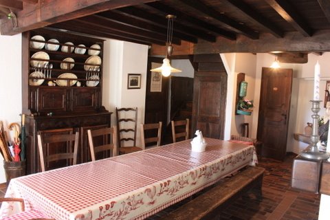 Pokoje Gościnne Thizy-les-Bourgs 79580