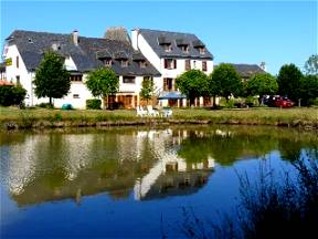Guest Rooms For Rent In South Cantal