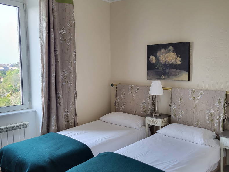 Bed And Breakfast Ploudalmézeau 66886-3