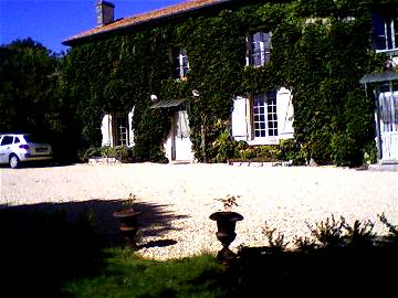 Private Room Chalais 71666-1