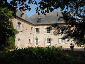 Charming Bed and Breakfast and Gîte for Rent in Cluny