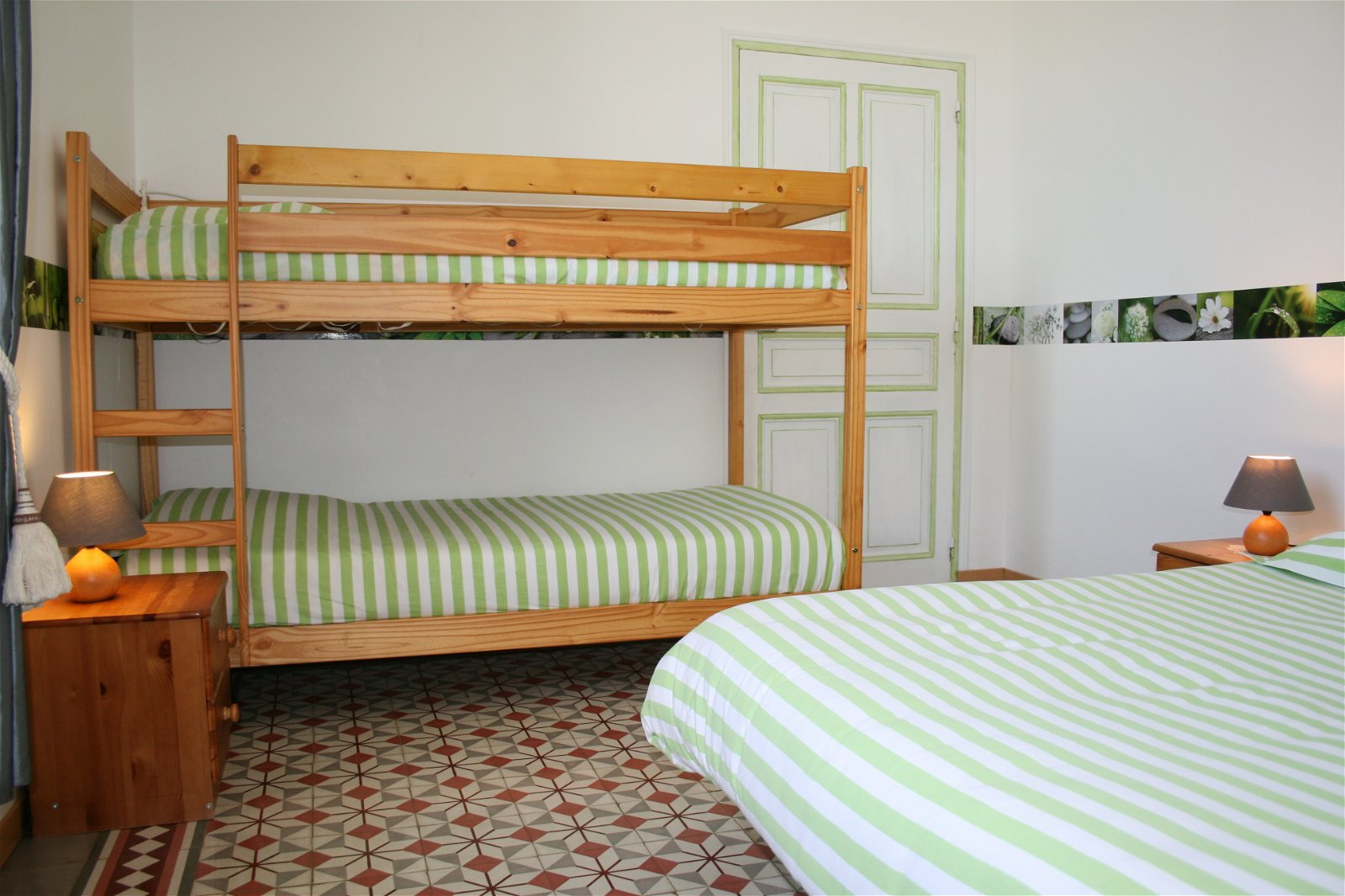 Gastenkamers Sainte-Anastasie 7401