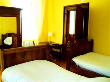 Room For Rent Izaut-De-L'hôtel 72487-1