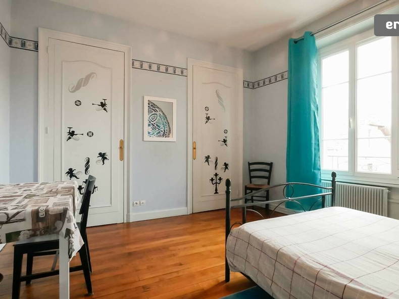 Entire Home Lyon 206258-4