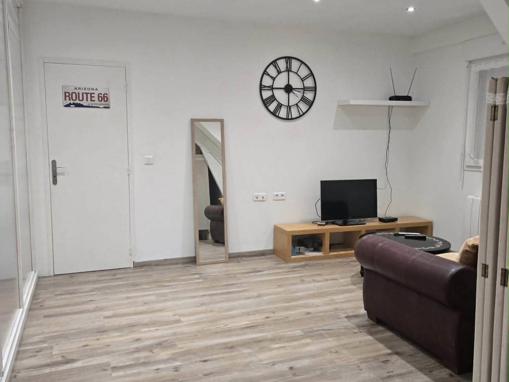 Habitación En Casa Del Anfitrión Montardon 670080-1