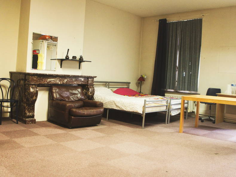 Colocación Saint-Josse-ten-Noode 83820-1