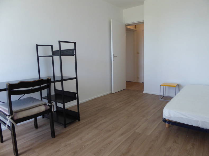 Colocation Cergy 121095-2