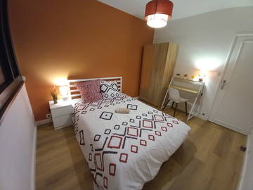 Chambre À Louer Fontenay-Le-Fleury 435497-1