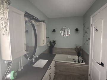 Chambre chez l'habitant à louer à Gatineau - photo 9 : salle de bain-9
