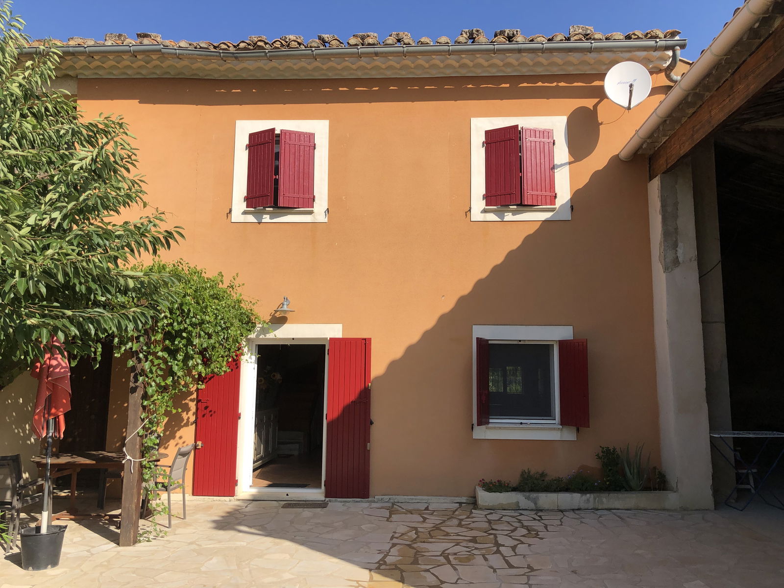 Entire Home Pernes-les-Fontaines 607079