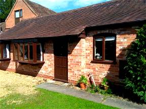 CHARACTOR ONE BED SELF CONTAINED  ANNEXE BARN CONVERSION