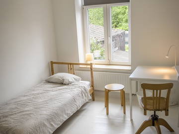 Roomlala | Charleroi Havre de Pèlerins quarto N°1 lado do jardim