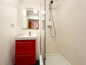 Gesamte Unterkunft zur Miete in Villeurbanne - Foto 15 : Badezimmer-15