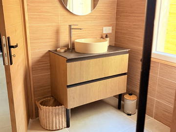 Logement entier à louer à Ventabren - photo 8 : salle de bain-8