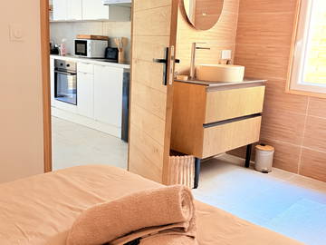 Logement entier à louer à Ventabren - photo 9 : chambre-9