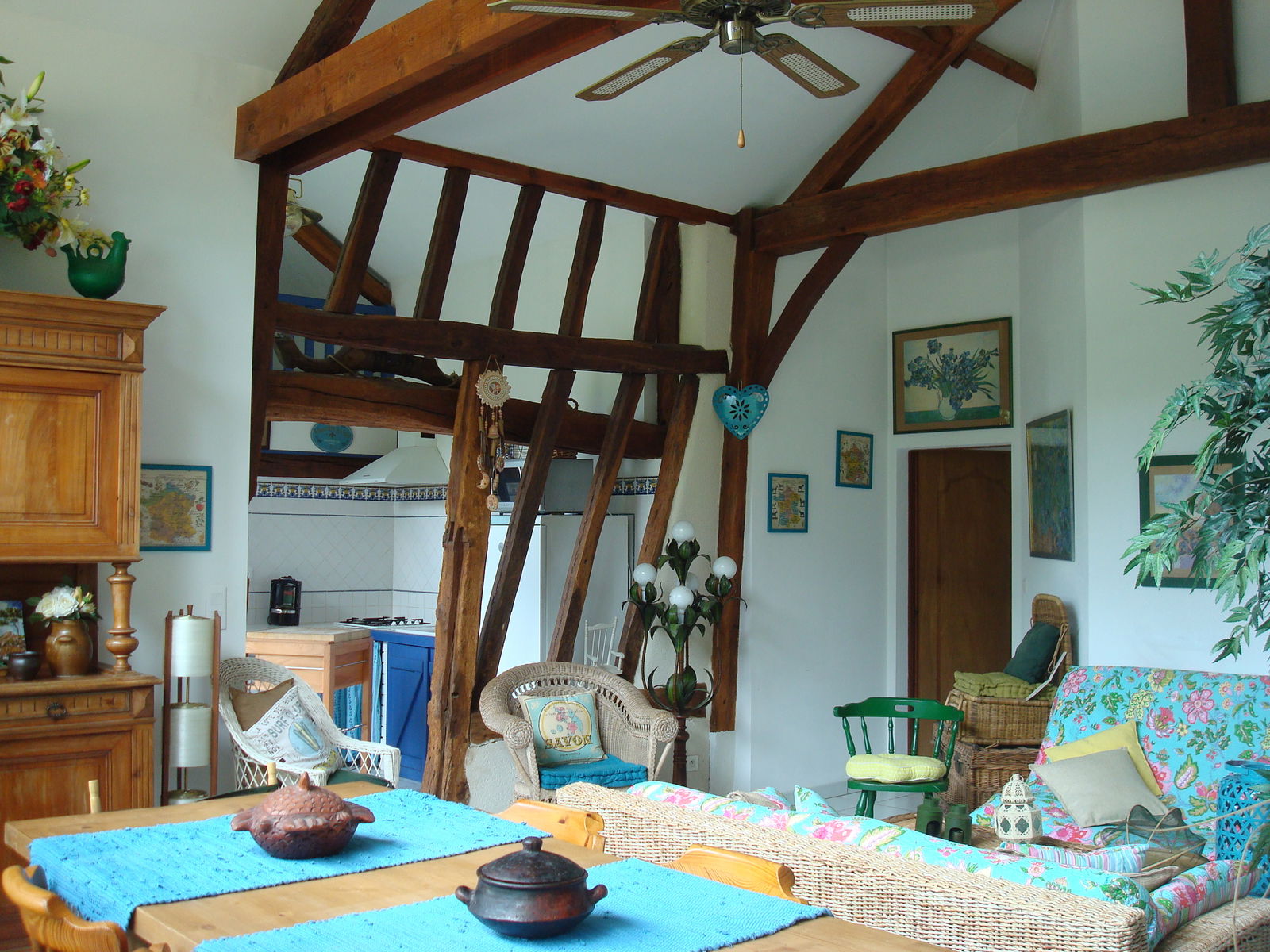 Gaascht Zëmmeren Lacquy 85469