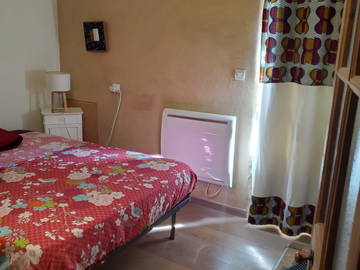 Logement entier à louer à Arboras - photo 15 : chambre-15