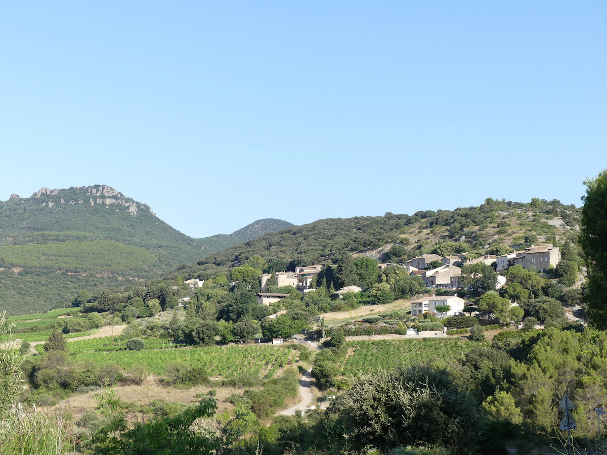 Logement Entier Arboras 672785