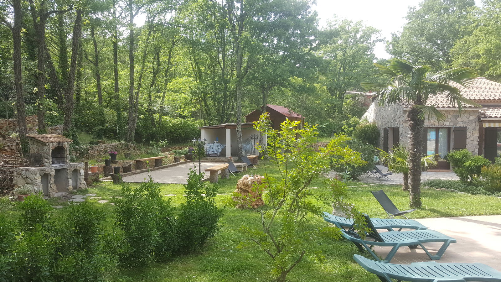 Unabhängiges Studio Fayence 40963