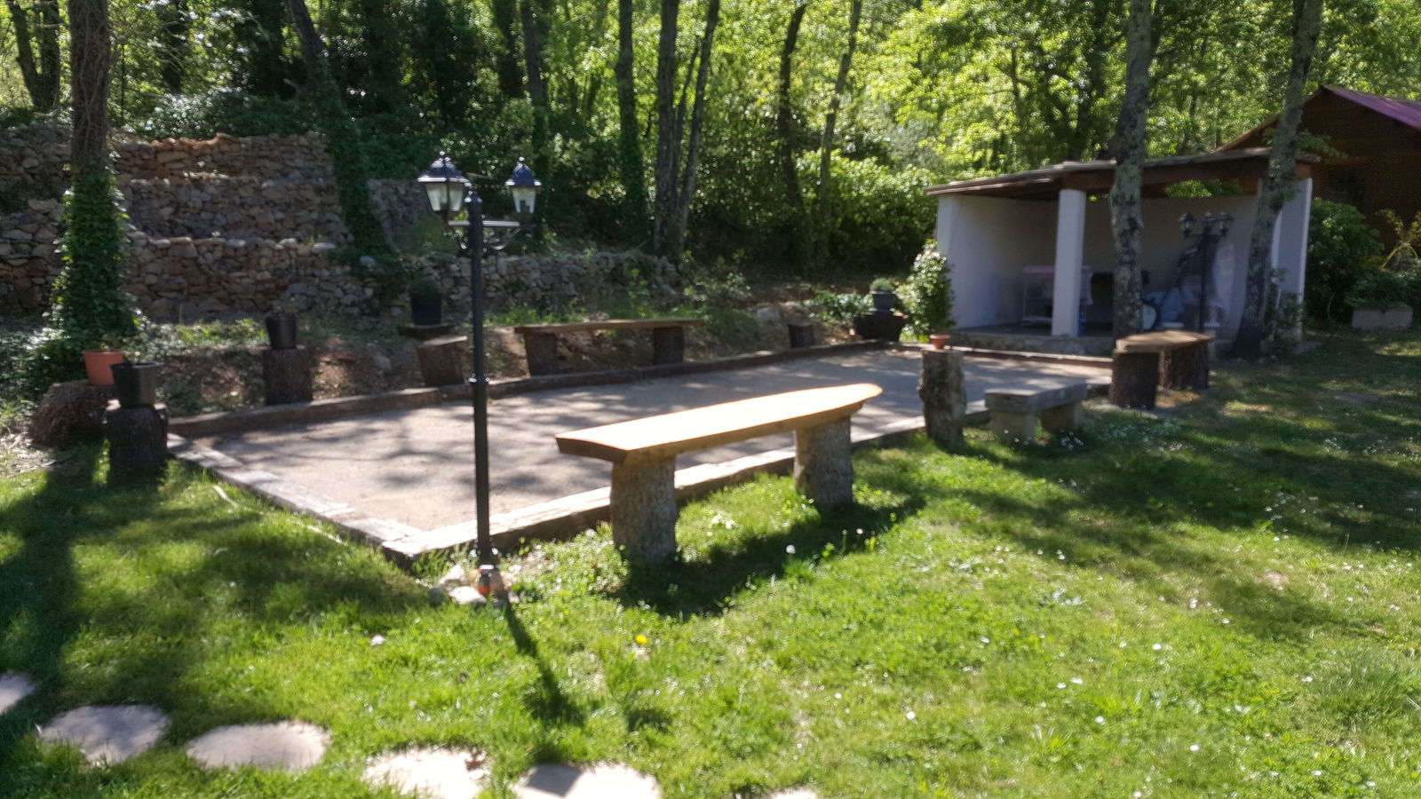 Unabhängiges Studio Fayence 40963