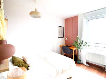 Roomlala | Charmantes 11 M² Großes Zimmer Zu Vermieten In Lille - LIL13
