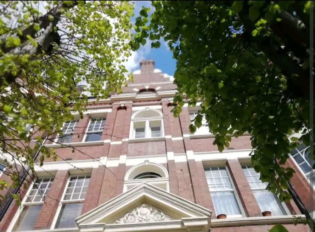 Tutta La Casa London 261083