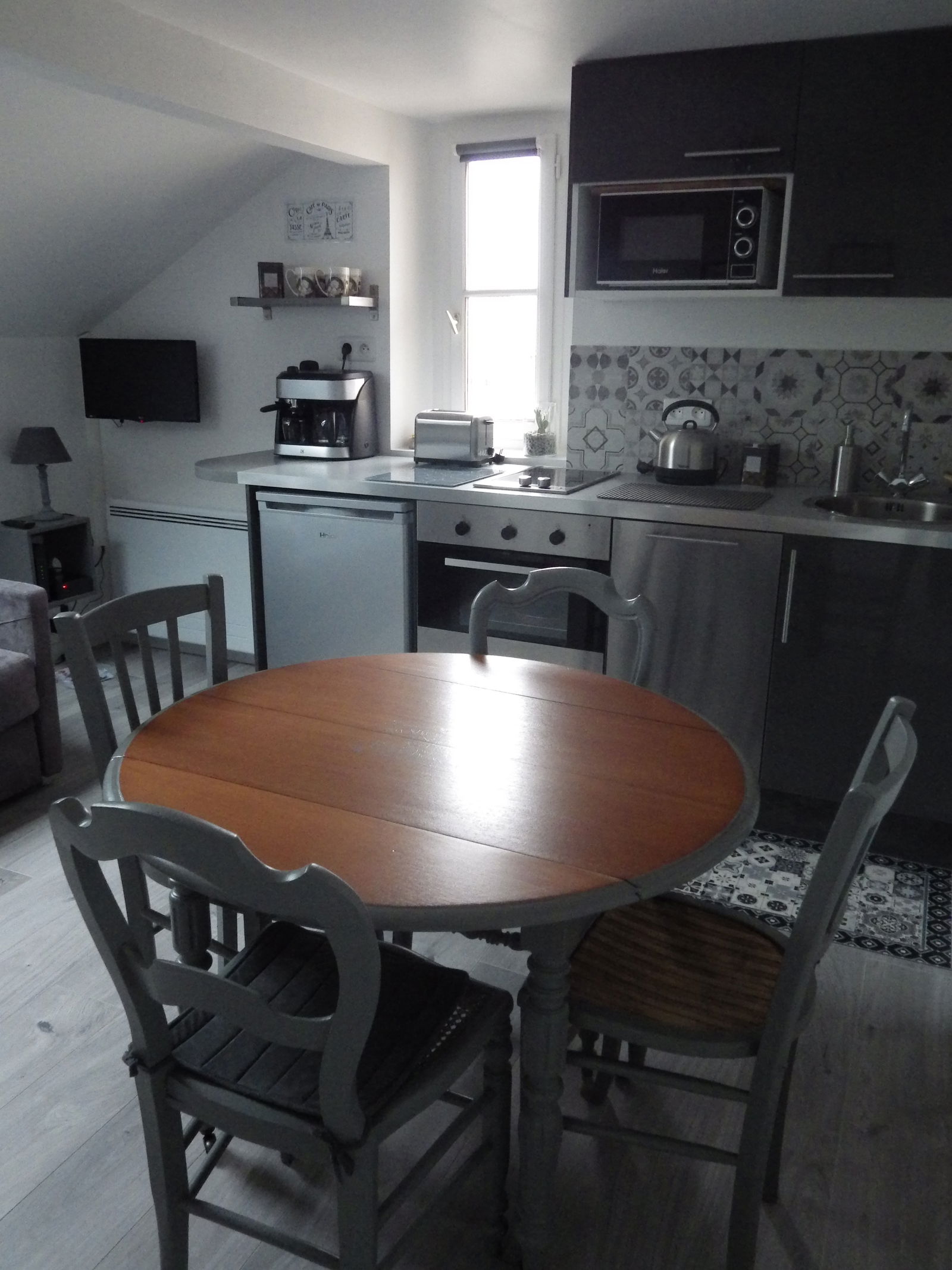 Oberoende Studio Versailles 249796