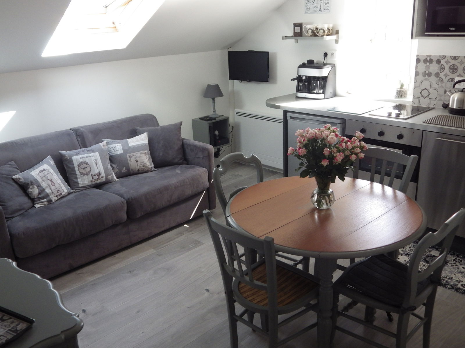 Oberoende Studio Versailles 249796