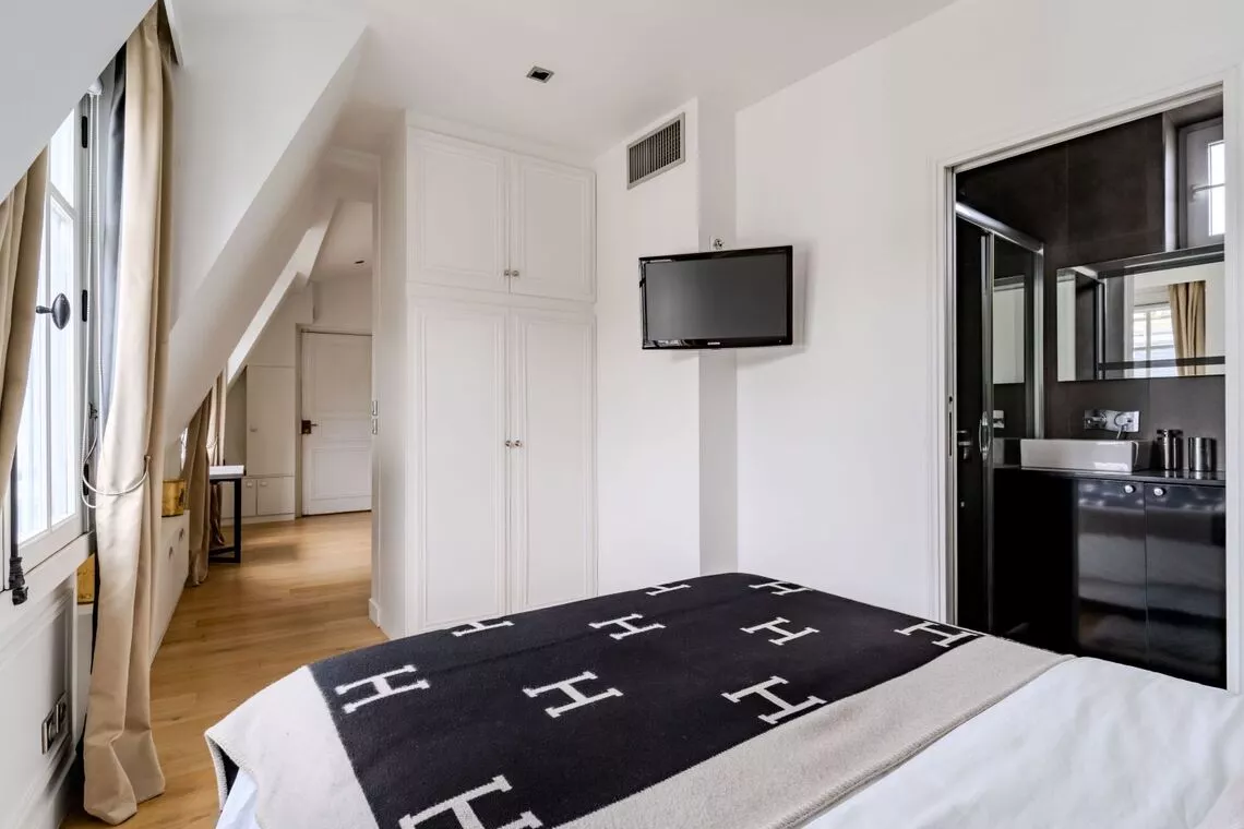 Hela Bostaden Paris 678334