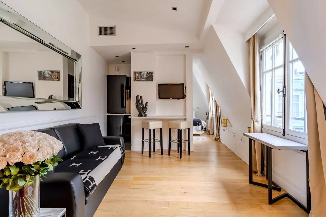 Hela Bostaden Paris 678334