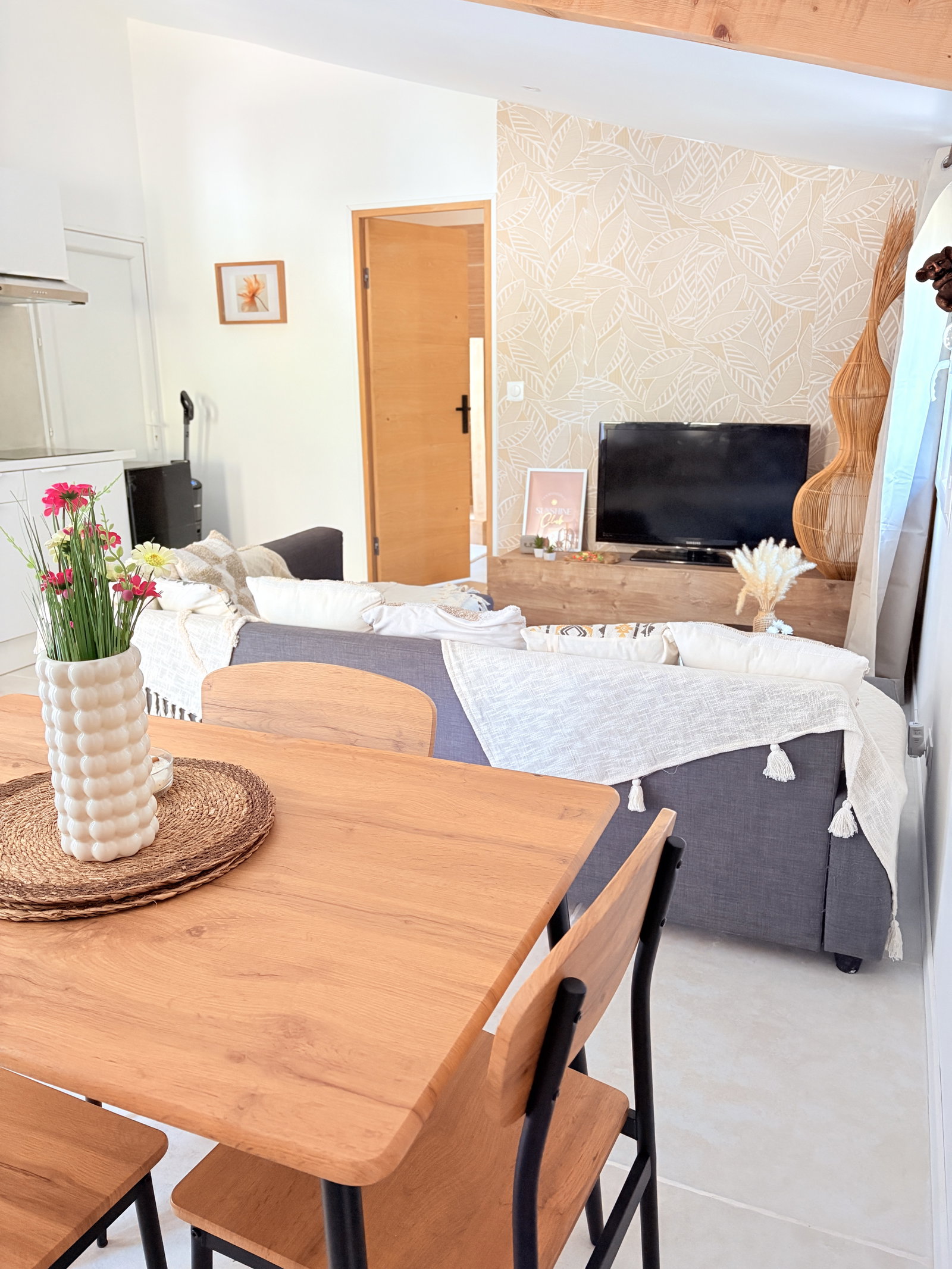Entire Home Ventabren 669780