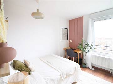 Roomlala | Charming 11 M² Room For Rent In Lille - LIL13