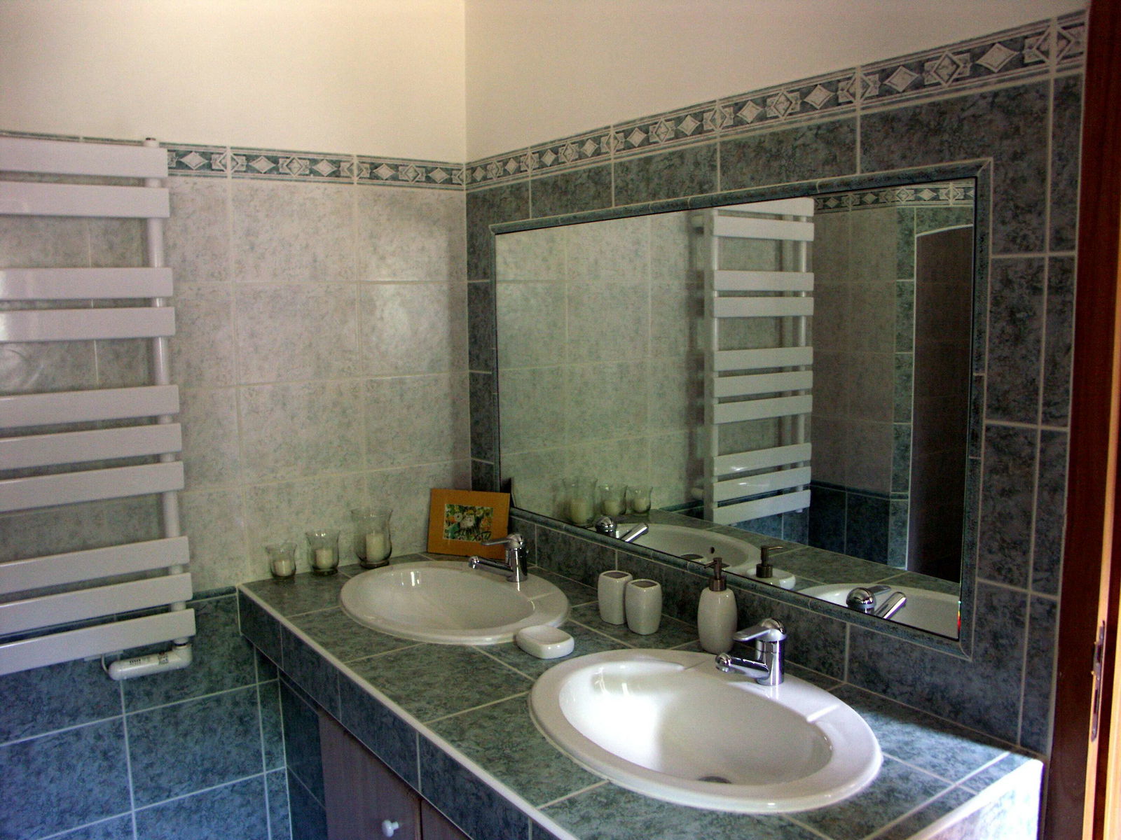 Entire Home Monestier 93757