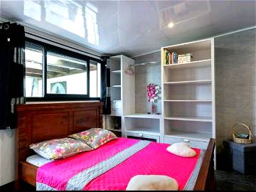 Roomlala | Charming Air-conditioned Studio In Sainte Suzanne