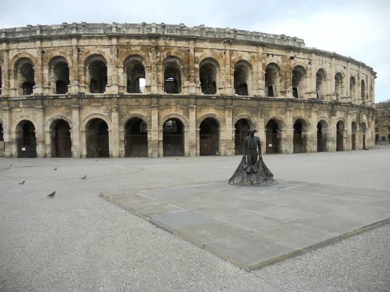 Entire Home Nîmes 94023-5