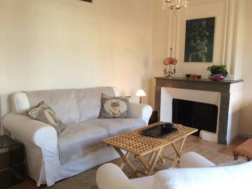 Logement Entier Nîmes 94023-8