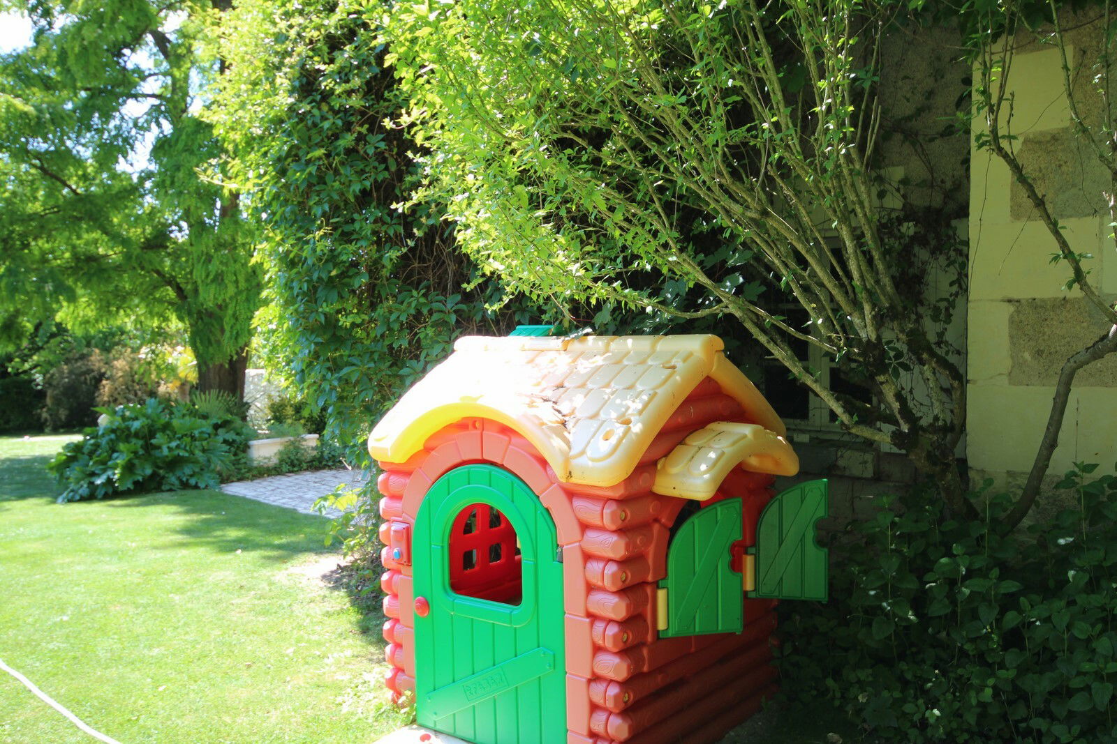 Homestay Crouzilles 76672