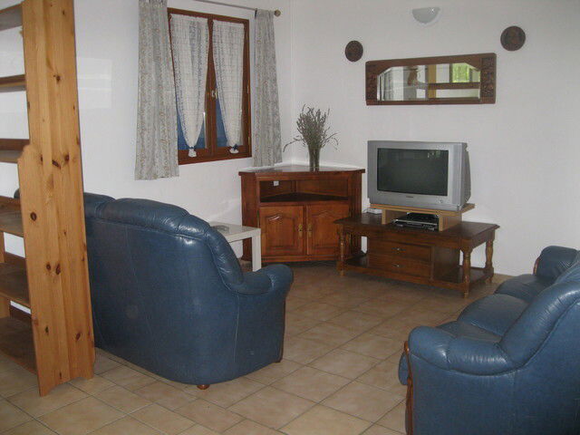 Entire Home Garéoult 56015