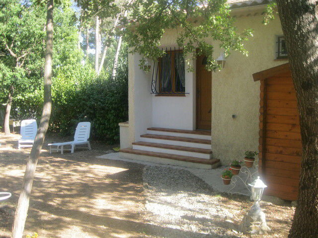 Entire Home Garéoult 56015