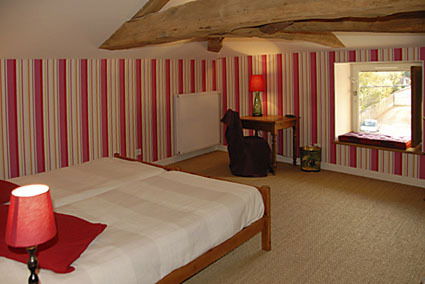 Entire Home Cluny 6210